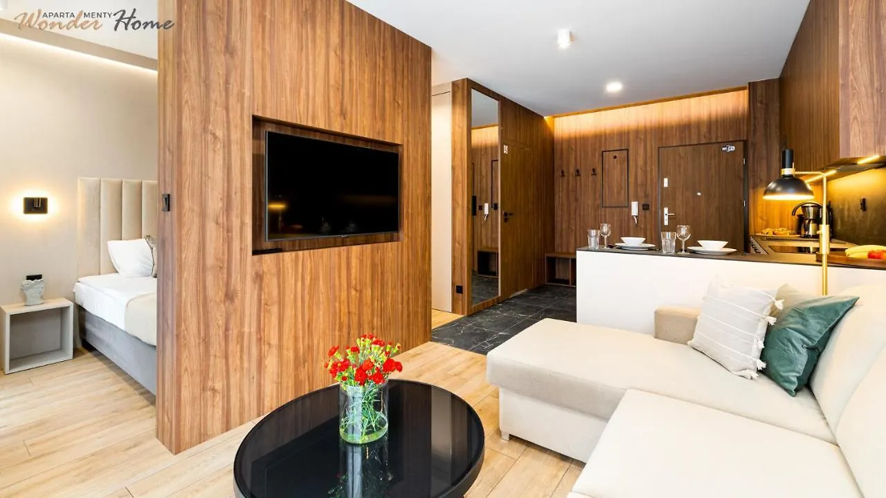 Wonder Home Hillside Tuz: Mountain View Apartments with Playground Karpacz Poland
