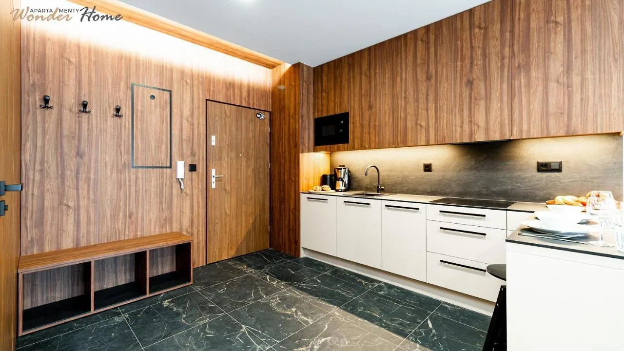 Wonder Home Hillside Tuz: Mountain View Apartments with Playground Karpacz
