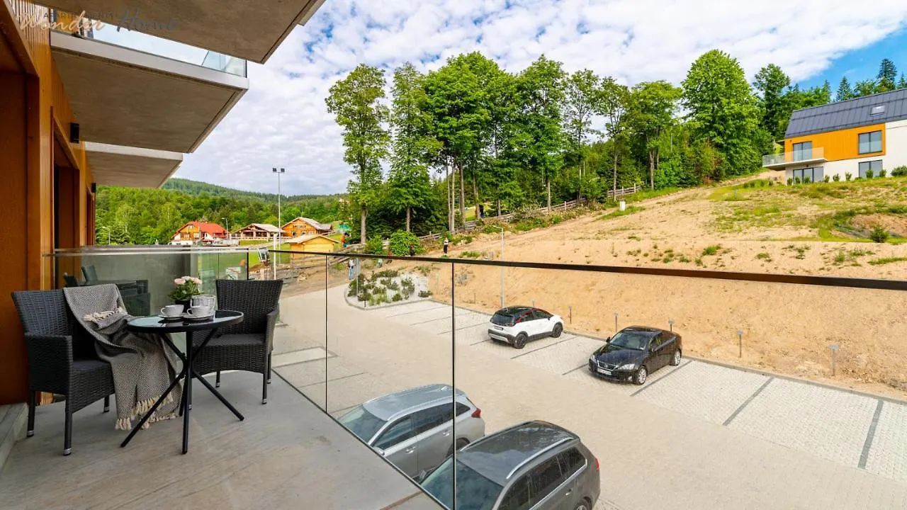 Wonder Home Hillside Tuz: Mountain View Apartments with Playground Karpacz