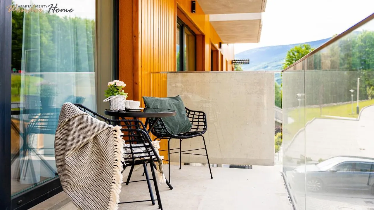 Wonder Home Hillside Tuz: Mountain View Apartments with Playground Karpacz